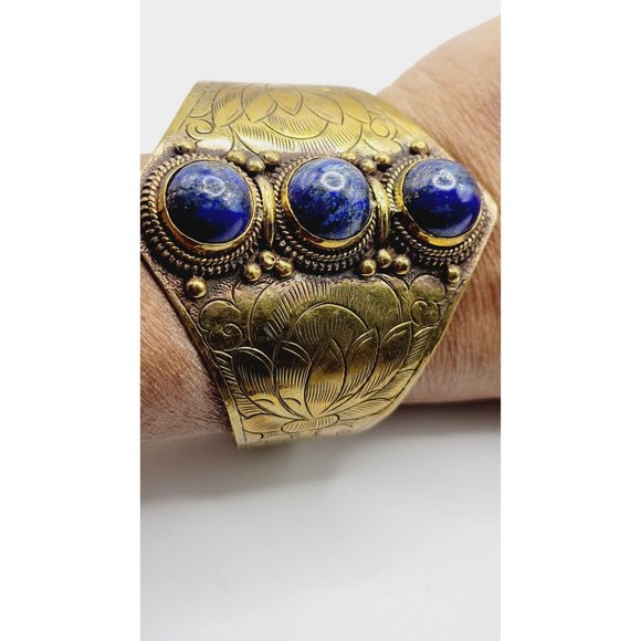 Vintage Decorative Wide Brass & Lapis Cuff Bracelet (A417) - Picture 2 of 4